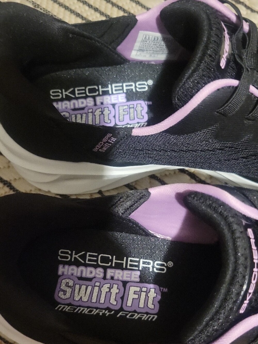 Skechers Swift Fit Shoe - Picture 5 of 7